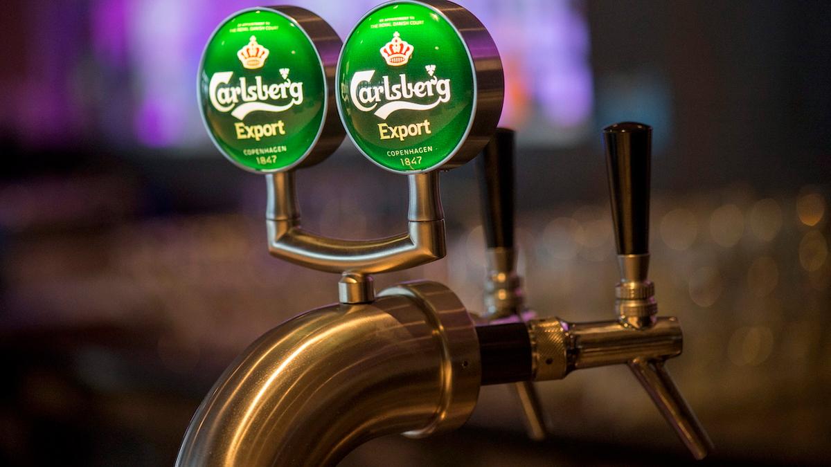 Ryssland: Carlsberg och Heineken lämnar landet