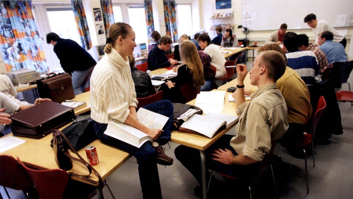 Vid en paneldiskussion mellan experter framkom att den traditionella vägen till jobb inom Life Science-branschen med fyra års årsuniversitetstudier inte längre är den enda vägen, nu finns flera alternativa karriärvägar.