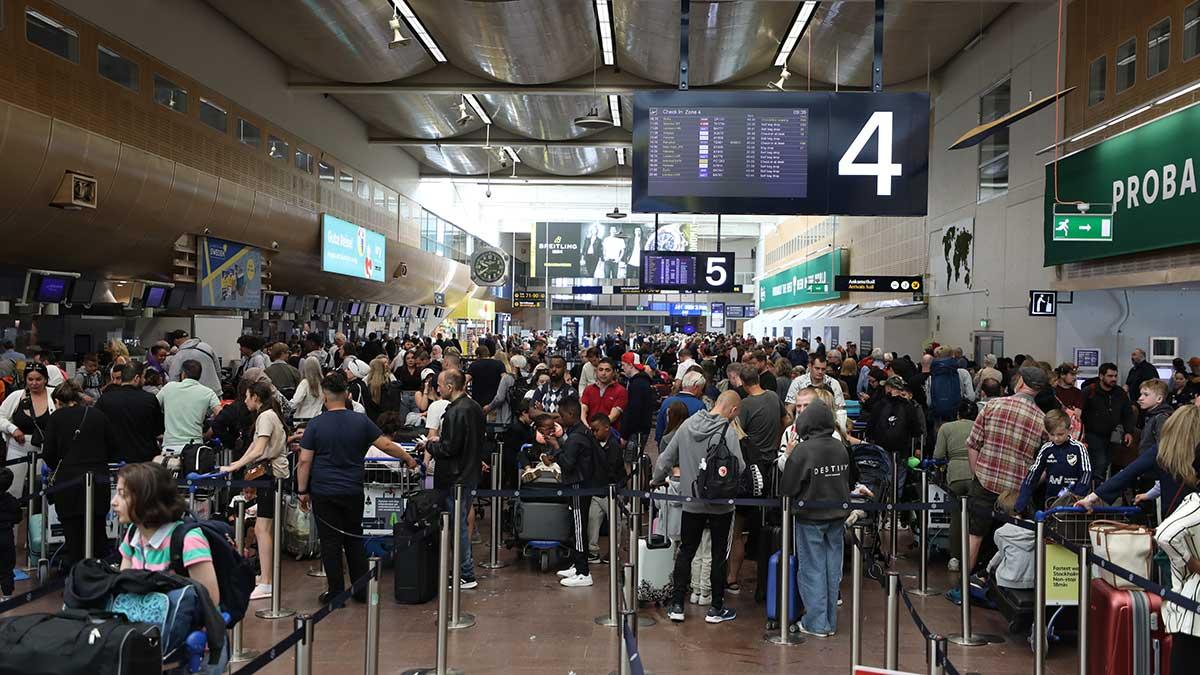 Arlanda: 4 av 10 flyg inställda eller försenade