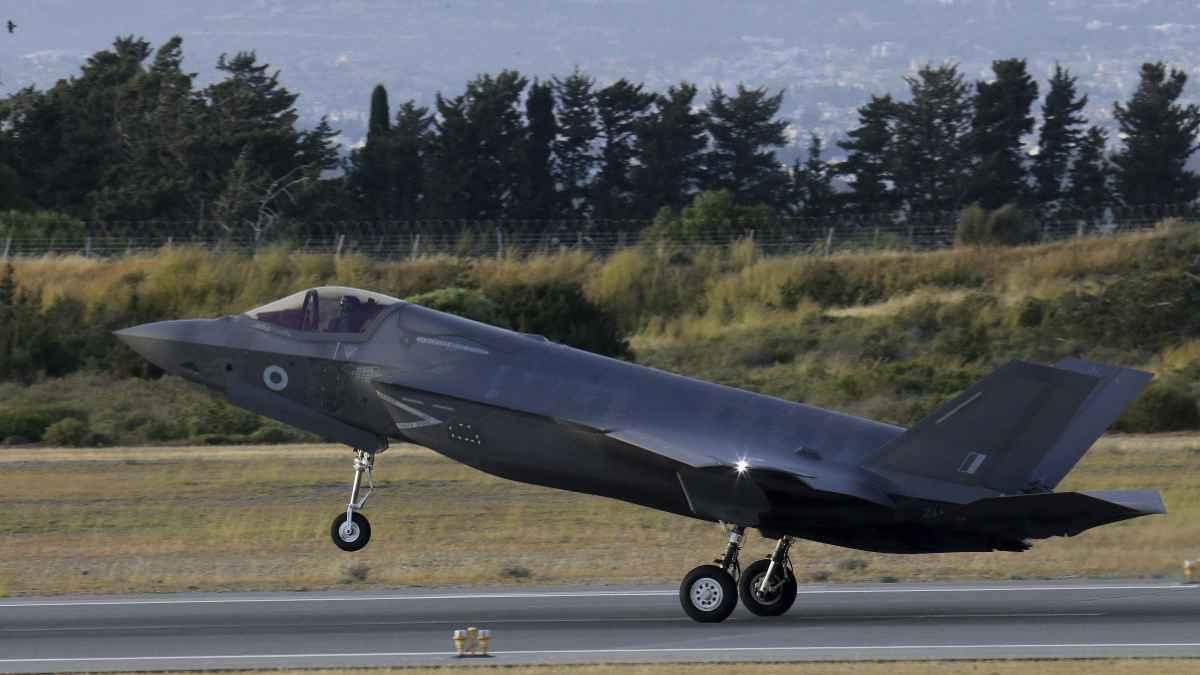 F35