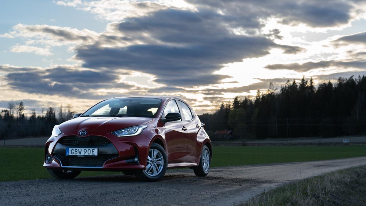 Mazda 2 front