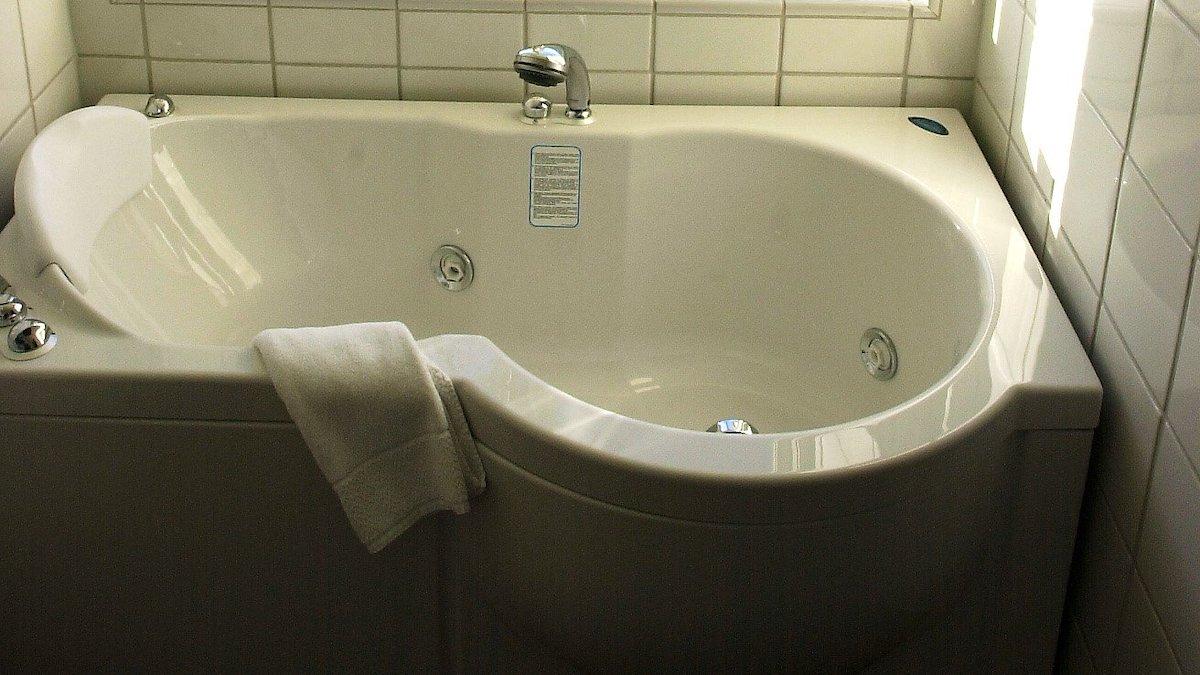 Jacuzzi