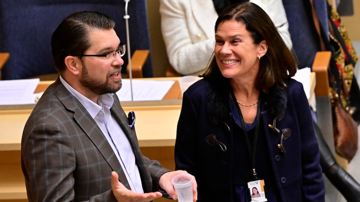 Jimmie Åkesson (SD) och Elsa Widding (SD).