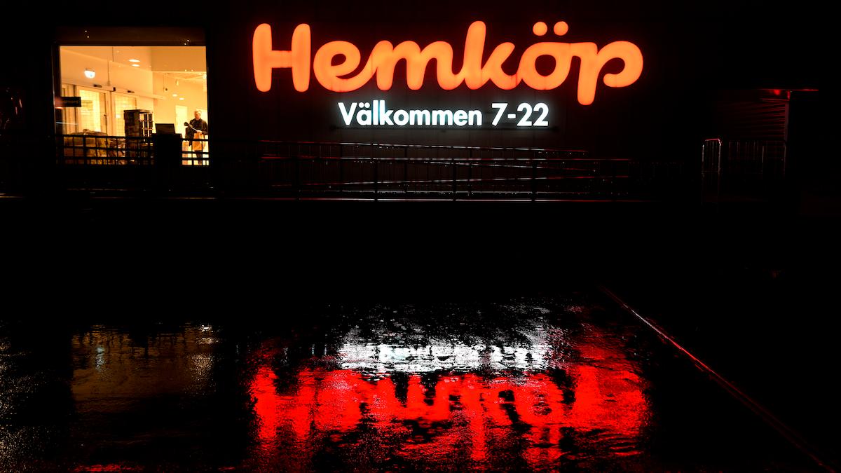 Den minskade köpkraften och energikrisen gör att det ser mörkt ut för dagligvaruhandelns butiker