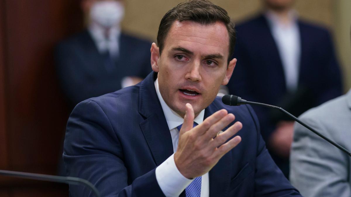 Republikanen Mike Gallagher från Wisconsin kallar Tiktok för digitalt fentanyl eftersom det är så beroendeframkallande och destruktivt