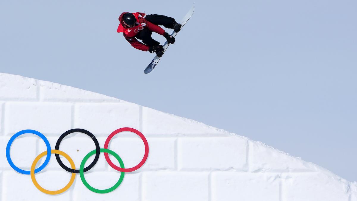 Efter en förfrågan från Internationella olympiska kommittén, IOK, funderar Sverige på att lämna in en ny OS-ansökan