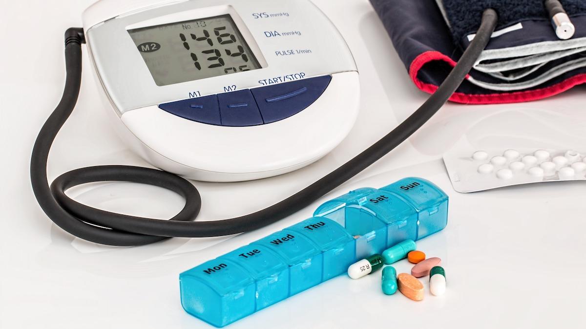 En ny studie visar att högt blodtryck är förknippat med färre depressiva symtom, större välbefinnande och lägre känslorelaterad hjärnaktivitet