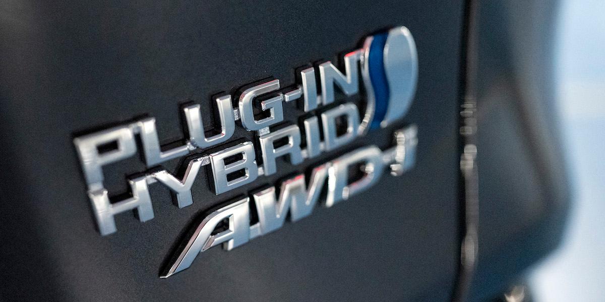 Enligt en ny rapport från Australien är greenwashing av hybridbilar vanligt bland stora bilföretag