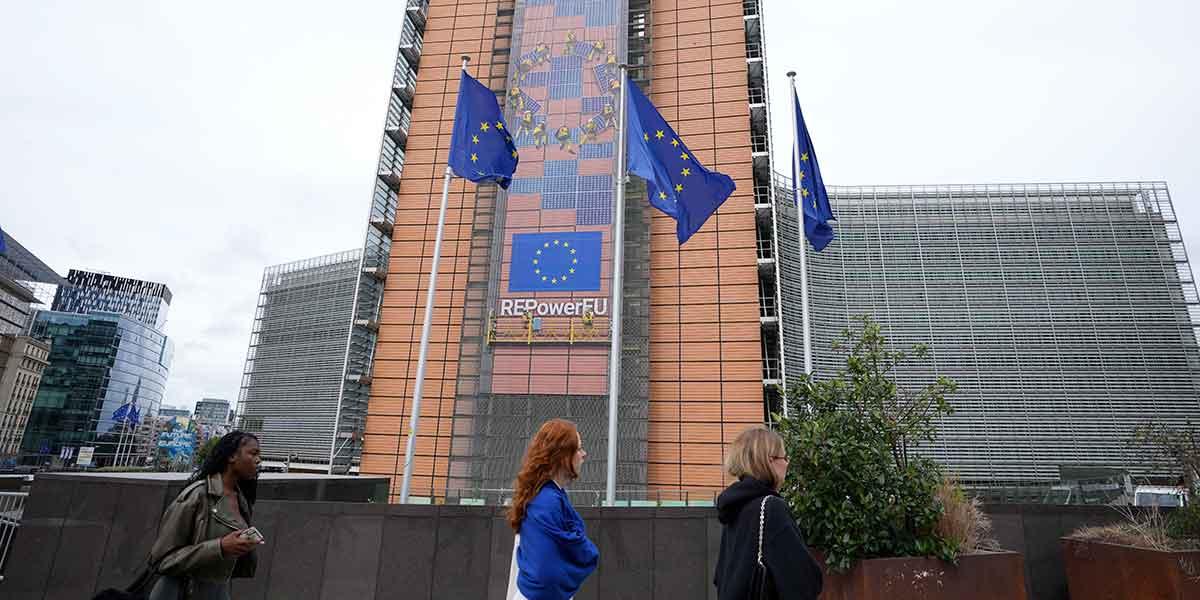 EU