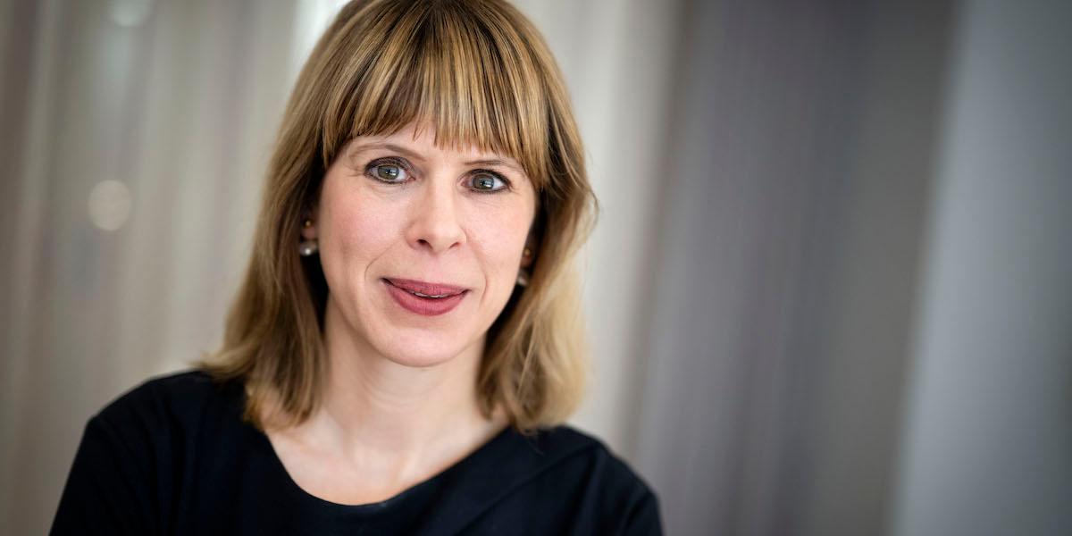 Kristin Magnusson Bernard, vd för Första Ap-fonden, ser inte en valutas pris som ett betyg på ett lands ekonomiska politik eller attraktivitet för utländska investerare