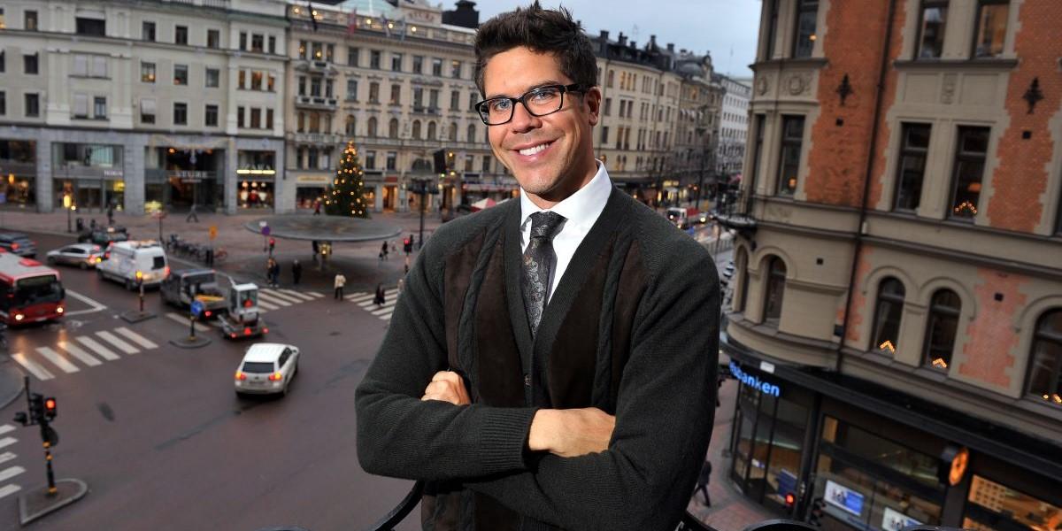 Stjärnmäklaren Fredrik Eklund ska flytta. Huset i Beverly Hills i Kalifornien är nu ute på annons för ett mångmiljonbelopp.