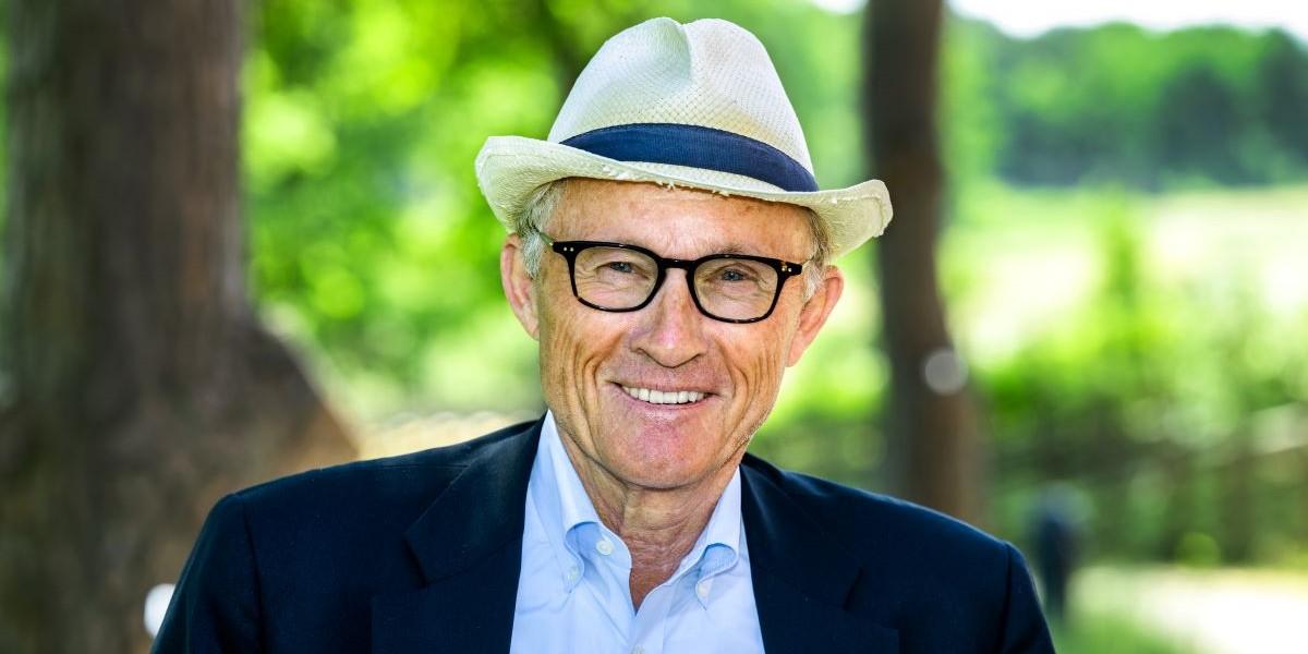 Mats Qviberg verkar se potential i "semesterbranschen". Hans Öresund är i alla fall ett av två nya investmentbolag som dykt upp i ägarlistan för Scandic Hotels under mars.