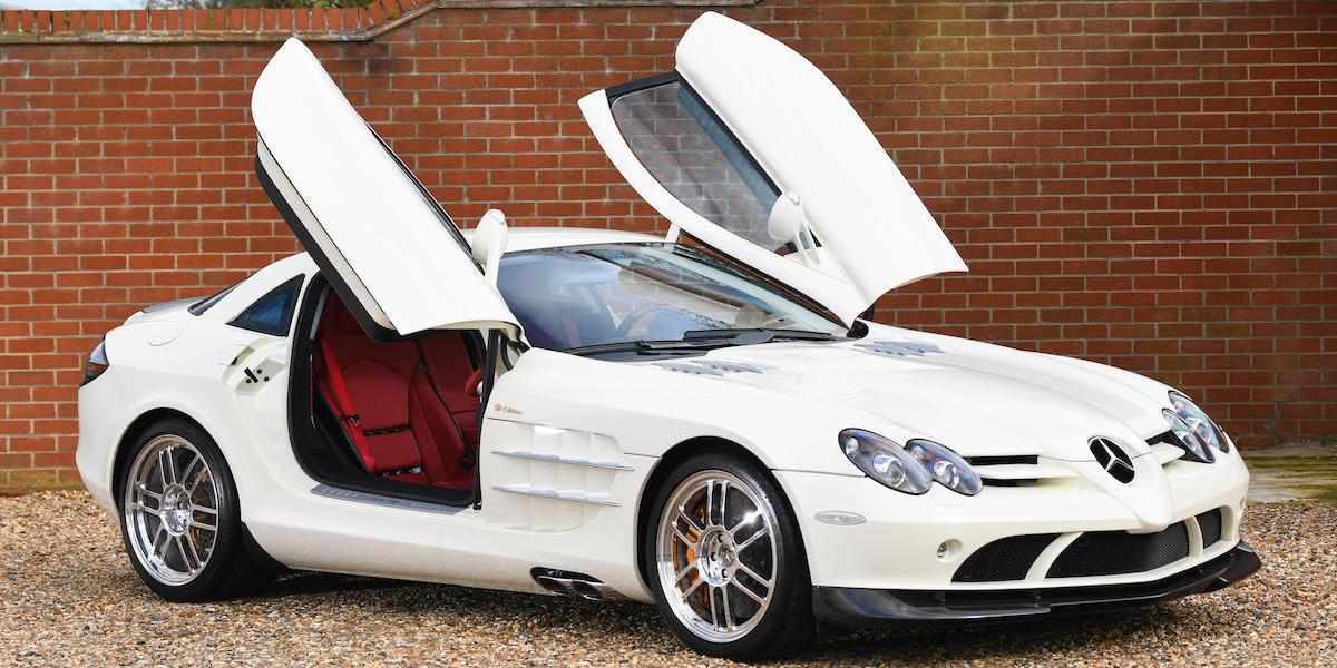 Under söndagen går denna Mercedes-Benz SLR McLaren "Crown Edition" under klubban.