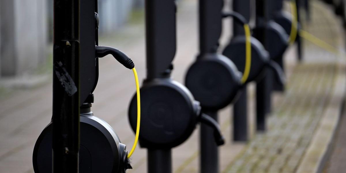 Sverige behöver 26 000 nya laddstolpar