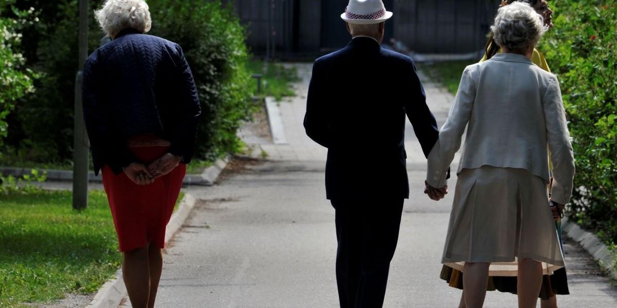 Pensionärer förlorar på att gifta sig