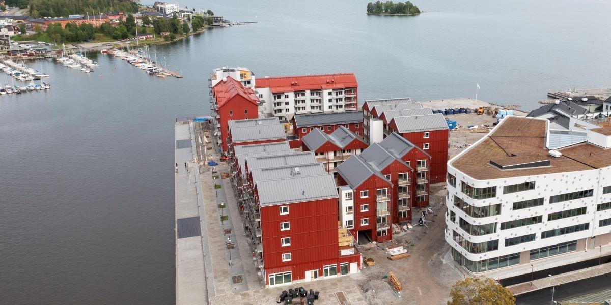 Rekordmånga lägenheter till salu