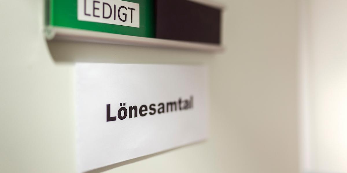 Det finns en hel del du som chef kan göra för att råda bot på det stora lön-gapet