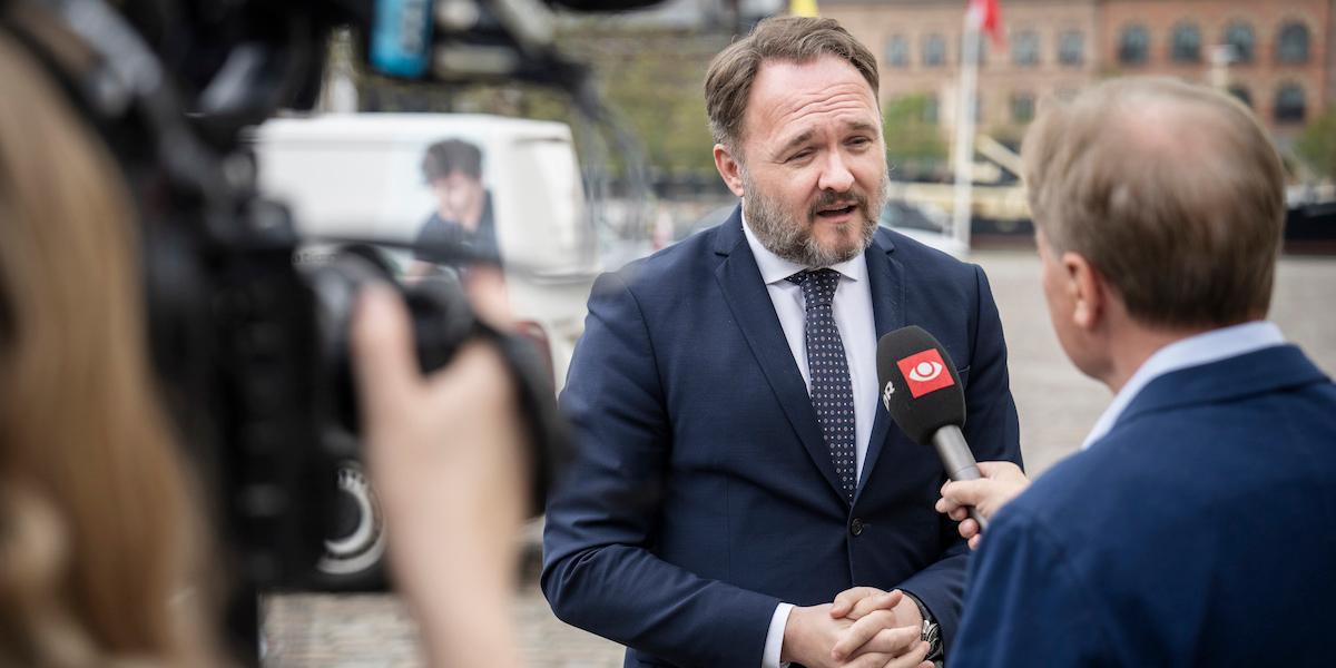 Danmarks klimatminister menar att vi inte ska se denna nya tekniken som en ursäkt för att sluta vidta andra åtgärder för klimatet