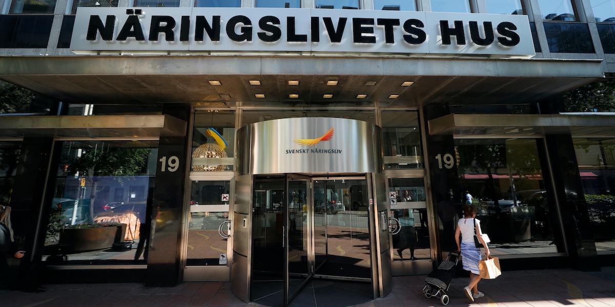 Fler kvinnor startar eget företag – men färre överlever, visar en undersökning av Svenskt Näringsliv