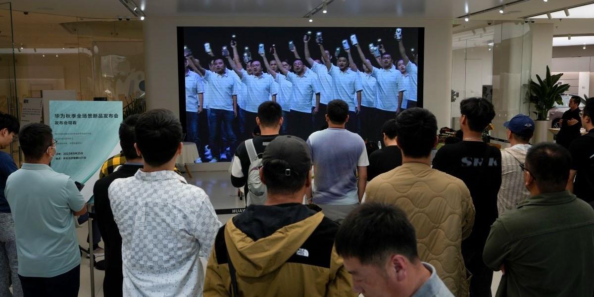 Huawei gör sensationell comeback och jättevinst