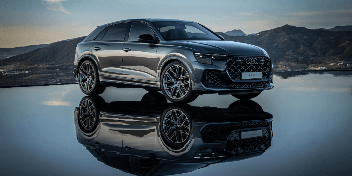 En ny Audi Q8 är på gång. En fet V8 under huven och en lika fet prislapp. Snart öppnar orderböckerna. (Foto: Audi)