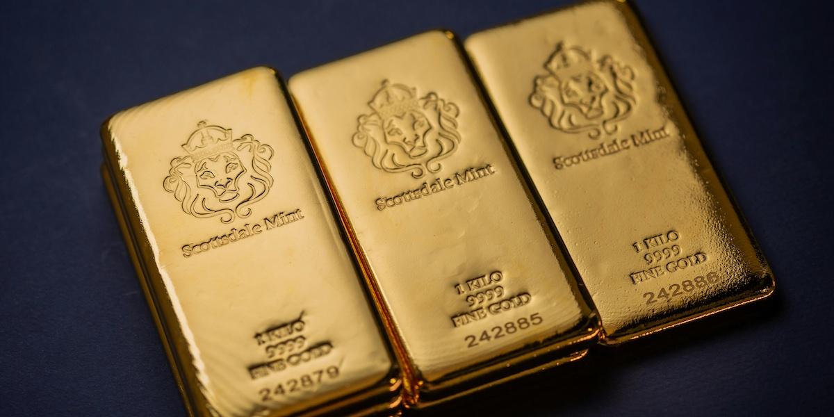 Unga investerare väljer guld i högre grad.