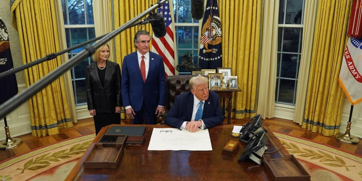 Marknaderna i Europa inklusive Stockholm ser börsfall på bred front efter Trumps nya tull-hot.