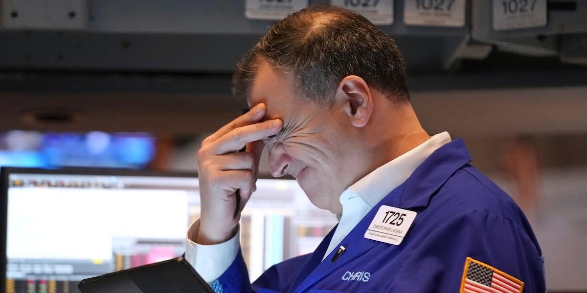 Investerare fortsätter att fly Wall Street.