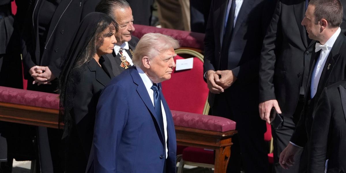 Trump möter Zelensky i Rom