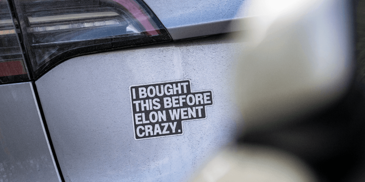 Det går utför. Vad ska Elon Musk göra för att vända skutan? (Foto: Johan Nilsson / TT)