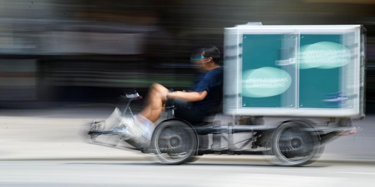 Skatteverket slår till mot budföretag och restauranger