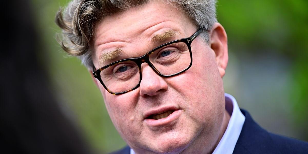 Svensk diplomat anhållen som spion