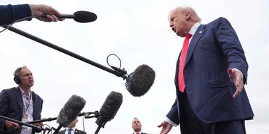 President Donald Trump anländer till Skottland den 25 juli 2025, kort efter att ha uppmanat Israel att ”göra klart jobbet” i Gaza.