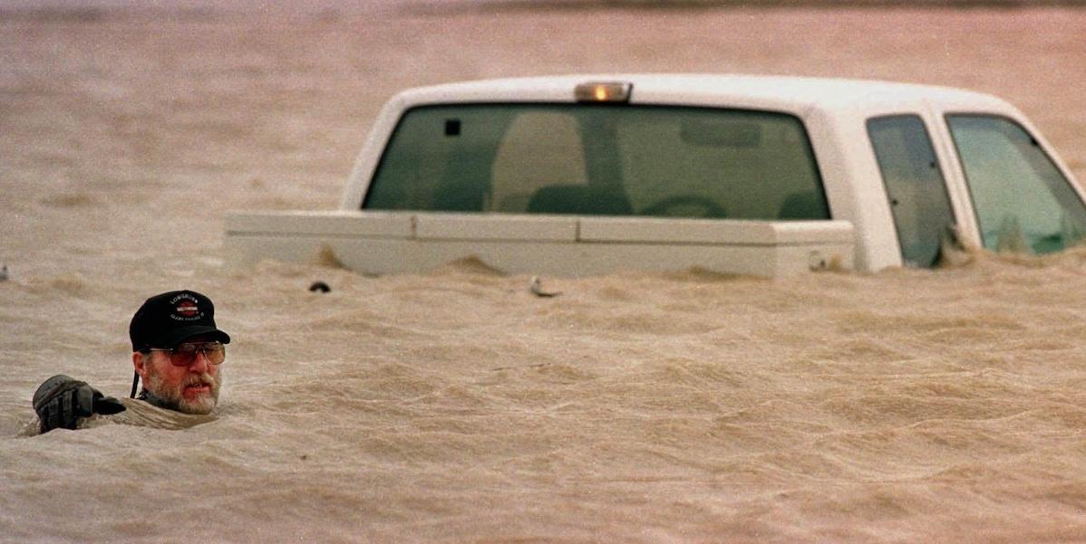 Trump-administrationens metoder för att förvanska klimatrapporter och fakta.Kan de bortse från översvämningarna?