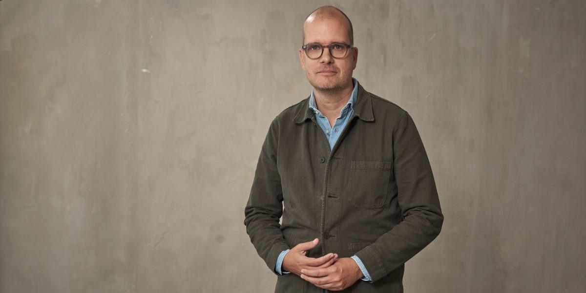 Joakim Bornold, grundare och investeringschef på sparplattformen Levler, är en av de experter som varnar för den nya fällan med globalfonder.