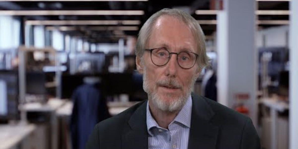 Mats Liss är analytiker vid Swedbank. I en ny analys höjer han riktkursen och ger ett köpråd för en "svensk AI-aktie".