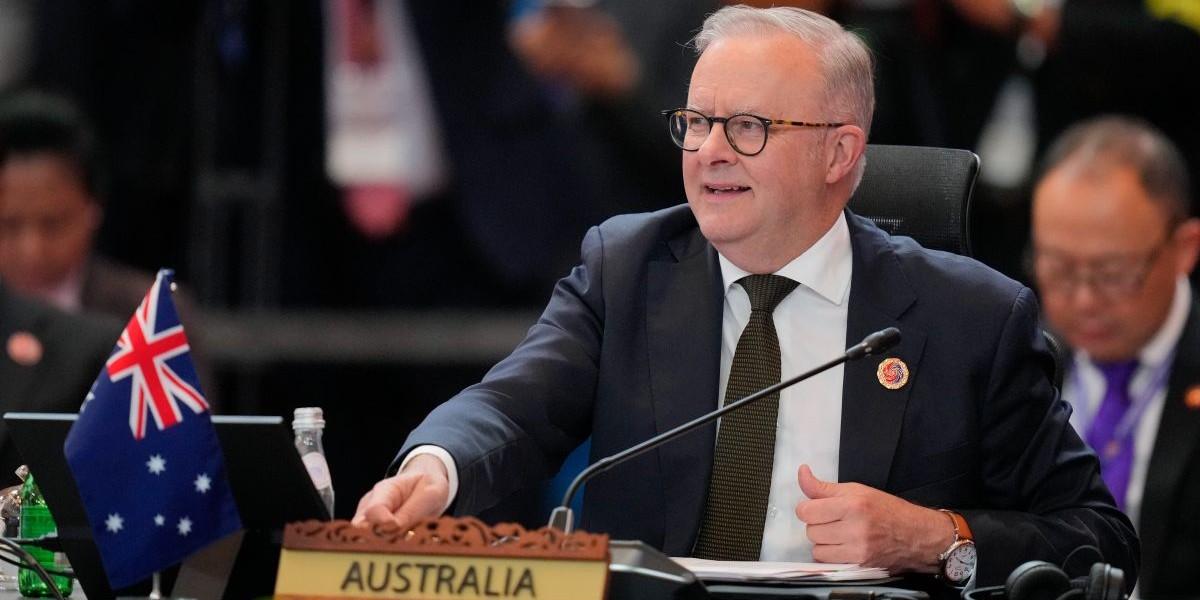 Varnar Kina efter flygincident