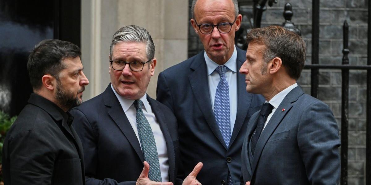 Vem ska stoppa de högerextrema?