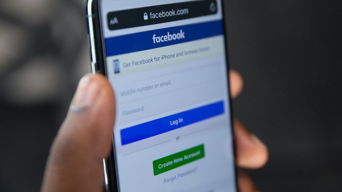 Svenska Facebook betalar mindre i skatt än de flesta arbetande svenskar