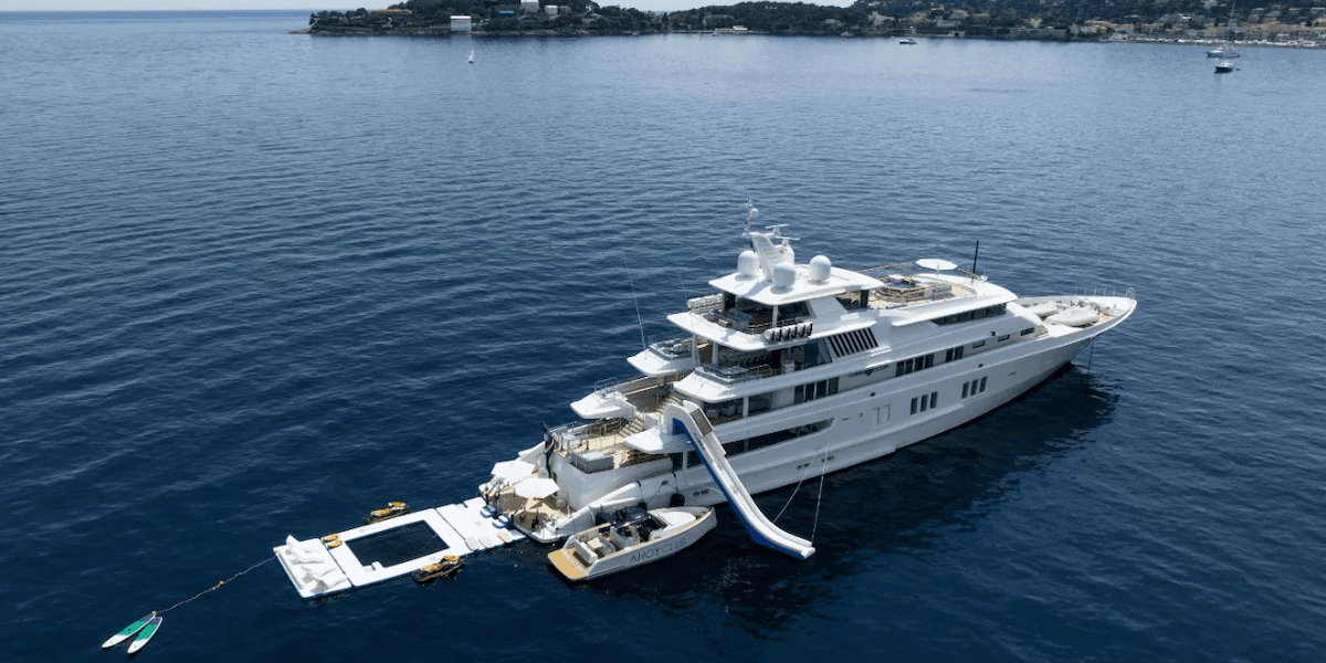 superyacht