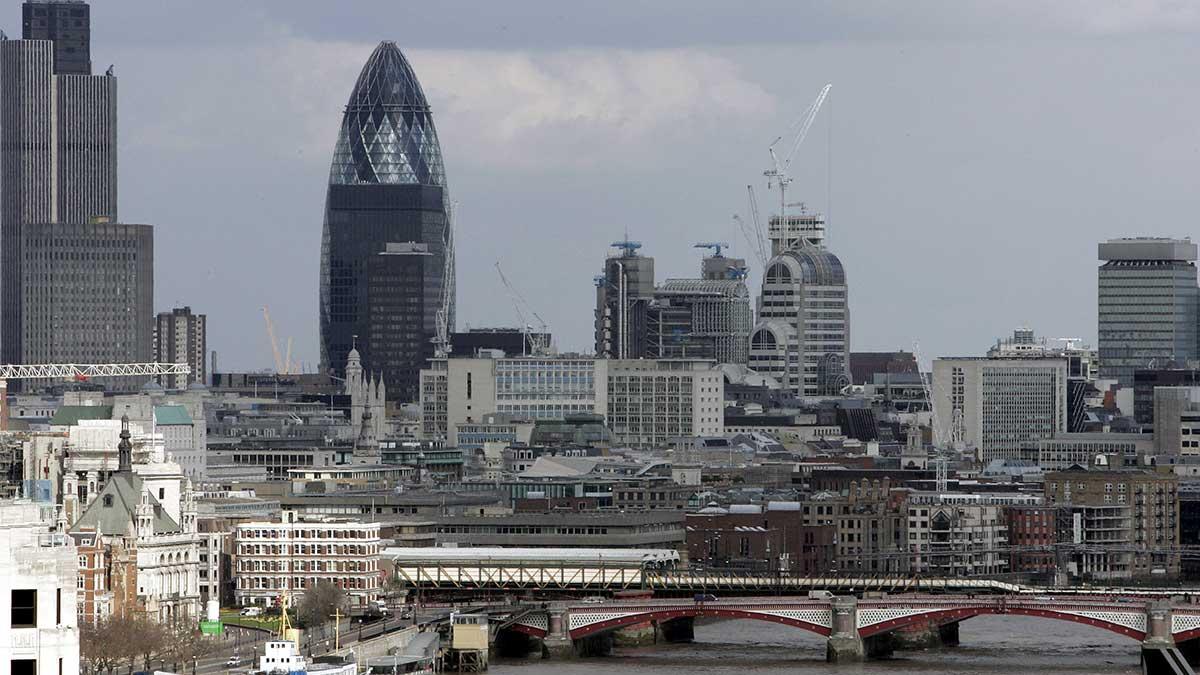 london-donationer-hemlösa-finansdistrikt