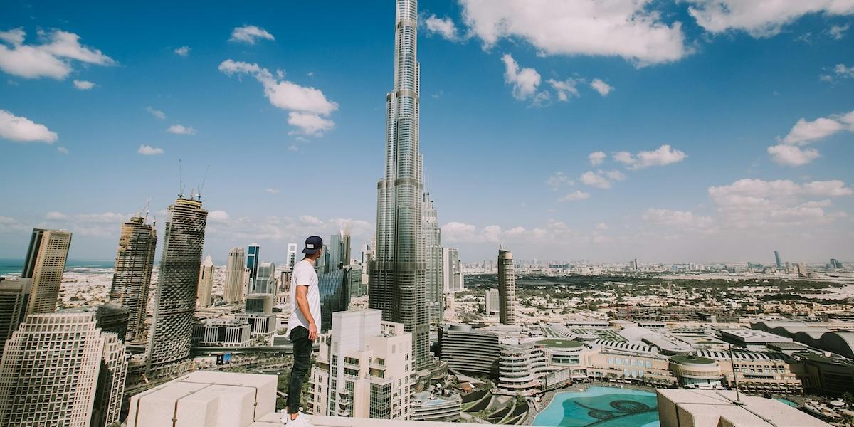 Dubai lockar världens miljonärer och skapar en egen oas för rika.