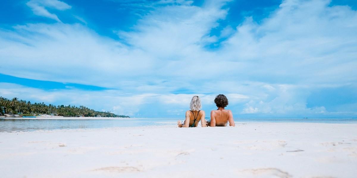 Ett resmål med en paradisstrand.