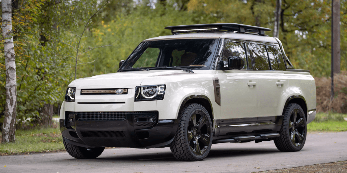 Man kan knappt ana vad den här bilen erbjuder i bak. (Foto: Heritage Customs)