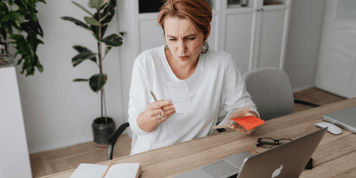 Många människor har dålig koll på sina egna pengar, menar Housel