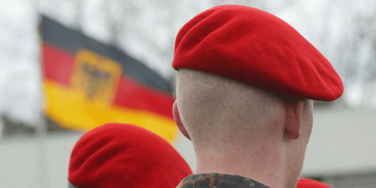 Röd basker tysklands flagga